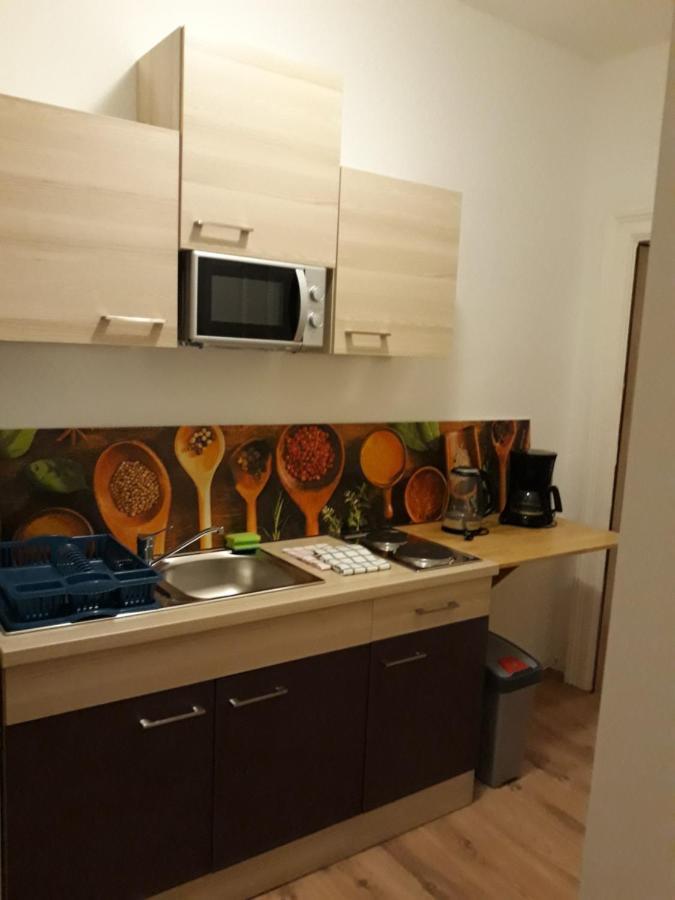 Astoria Central Appartement 10 Minutes To Downtown Wien Eksteriør bilde